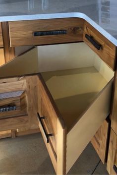 Corner Wood Dovetail Drawers with Soft Close by Superior Cabinets. Kitchen Drawer Storage, Corner Pantry Cabinet, Corner Cupboard Kitchen, Corner Cabinet Storage, Kitchen Drawer Organization, Corner Cabinet Solutions, Corner Cupboard Organization, Corner Cabinet Kitchen, Kitchen Cabinet Drawers