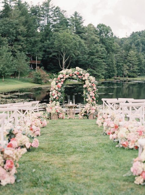 This North Carolina Wedding Gives New Meaning To Pretty In Pink Wedding On A Budget, Decoration, Wedding Venues, North Carolina, Wedding Venues North Carolina, Wedding Ceremony Decorations, Wedding Arch, Destination Wedding, Outdoor Wedding