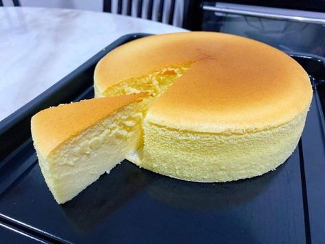 Here's How To Make Fluffy Japanese Cotton Cheese Cake To Satisfy All Your Cake Cravings - KL Foodie Cupcakes, Cheesecakes, Cake, Ciasta, Kochen, Kuchen, Eten, Postres, Backen
