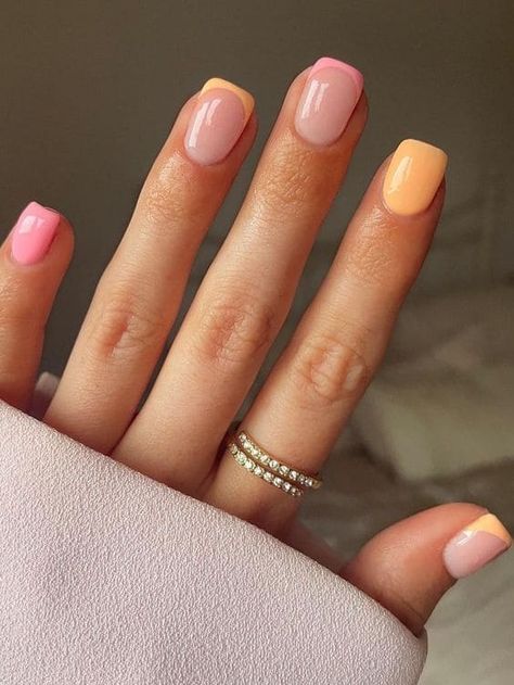 peach and pink French short nails Nail Ideas, Nail Designs, Ongles, Cute Nails, Pretty Nails, Nails Inspiration, Minimalist Nails, Neutral Nails, Friendly Nails