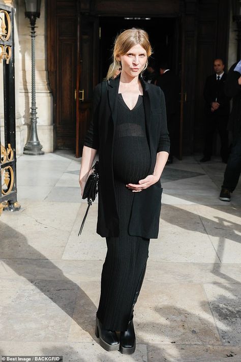 Normcore, Stella Mccartney, Colin Farrell, Celebrity Style, Clemence Poesy Style, Clemence Poesy, Maternity, Clemence, French Actress