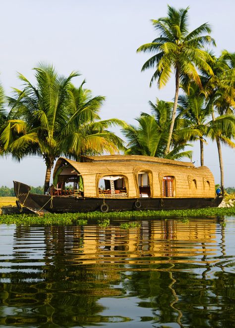 Book your trip to Kumarakom now with Best Kumarakom houseboat rates #Kumarakom #houseboat #backwaters #kerala #travel #visitkerala India, Incredible India, Landscape Photography, Wanderlust, Kerala Houses, Beautiful Places, Kumarakom Houseboat, Houseboat Living, House Boat