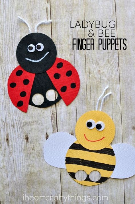 These super cute bee and ladybug finger puppets are perfect for a spring or summer kids craft or when learning about insects. Try making it as a book extension with a favorite children's book like Ladybug Girl and Bumblebee Boy. Toddler Crafts, Origami, Crafts, Puppets For Kids, Puppet Crafts, Bee Crafts, Finger Puppets, Kids Crafts, Crafts For Kids