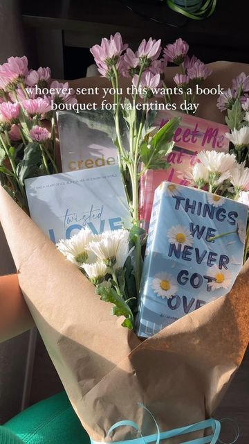The Official It Girls on Instagram: "Here’s your sign to gift yourself or a loved on a book bouquet (bookuet) for Valentine’s Day!! ⚠️(Books were wrapped in clear plastic wrap before taping onto skewers so no books were harmed in the making of this) #valentinesday #galentines #valentinesdaygift #booktok #bookstagram #goodreads #girlfriendgifts" Inspiration, Gift Ideas, Instagram, Diy, Book Lovers Gifts, Gifts For Bookworms, Girlfriend Gifts, Book Gifts, Book Gifts Diy