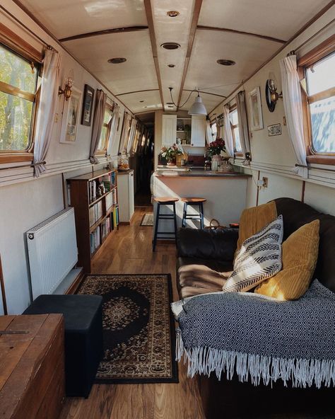 One Couple's 7 Years Living on a Narrowboat in Derbyshire, England! Camping, Home, Camper, Houseboat Living, Tiny House Talk, Living On A Boat, Narrowboat Interiors, Tiny Houses For Sale, Narrowboat