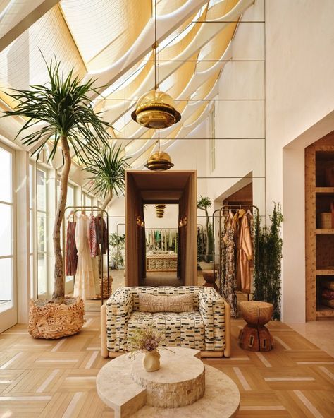 Kelly Wearstler designs Ulla Johnson store interior that "speaks to LA" American Interior, Interior, Instagram, Design, Boutique, Delicate Clothes, Haus, Goals, Kelly