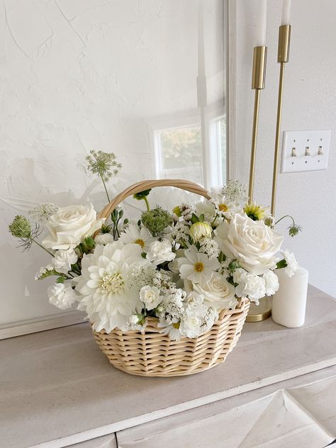 Boho, Floral, Floral Arrangements, Flowers In Baskets, Flower Arrangements, Flower Basket, Flower Arrangements Simple, Flower Boxes, Artificial Bouquet