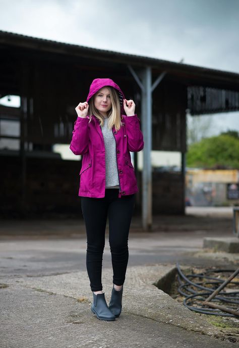 Joules Coast Waterproof Jacket & Hunter Refined Chelsea Boots Pink, Jackets, Outfits, Wardrobes, Casual, Chelsea Fc, Chelsea Rain Boots, Hunter Chelsea Boots, Hunter Chelsea Boots Outfit