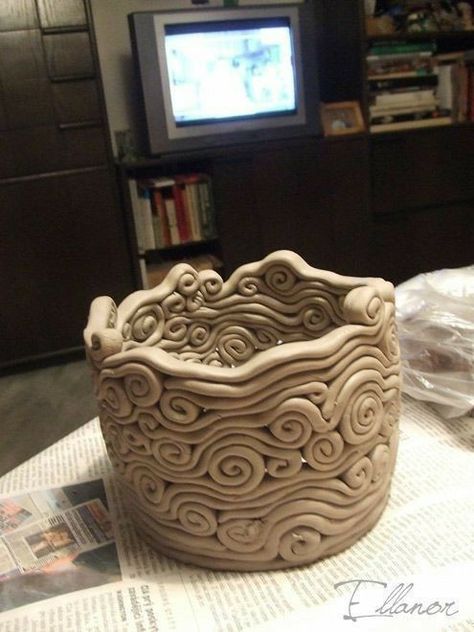 Pottery, Ceramics, Pottery Handbuilding, Pottery Designs, Pottery Art, Pottery Ideas, Pottery Painting, Ceramics Ideas Pottery, Ceramics Pottery Art