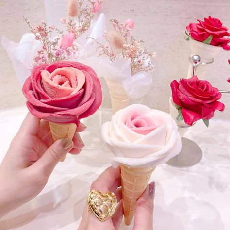 It's not a Rose it's Vanilla Ice cream.[1080x1080] Floral, Aesthetics, Valentine's Day, Sweet, Cute Food, Clips, Pretty Food, Aesthetic Food, Kawaii Food