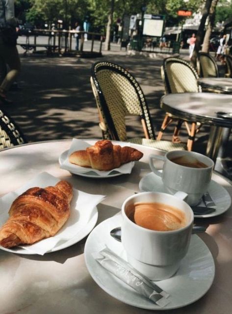 7 Things You Need To Know Before Traveling To Italy Brunch, Coffee, Instagram, Coffee Time, Snacks, Coffee Shops, Coffee Cafe, Coffee Addict, Coffee Break