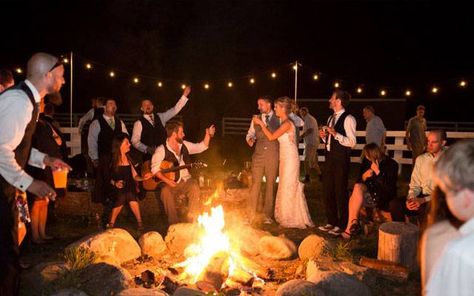 The Do's and Don'ts of Using a Fire Pit at Your Reception - Sweet Violet Bride Friends, Outdoor, Ideas, Maui, Bonfire Wedding, Ranch Wedding, Backyard Wedding, Barn Wedding, Outdoor Wedding