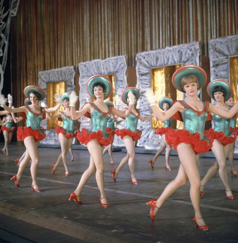 Pin Up, Vintage, Natal, Radio City, Rockettes, Showgirls, Carnival Girl, Rockettes Christmas, The Incredibles