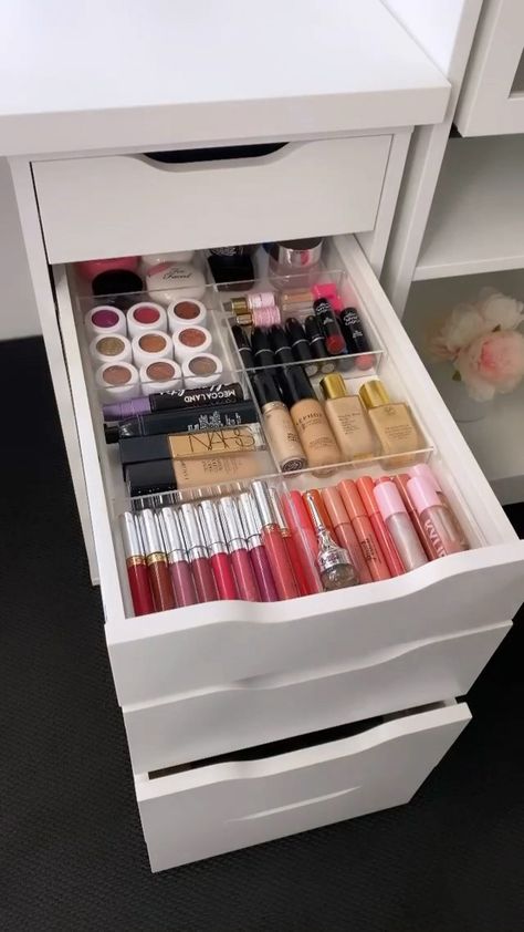vanitycollections on Instagram: ⚠️ IKEA Alex 5 drawer unit⚠️ By far one of the most popular Ikea storage units and we have 8 different acrylic drawer inserts to fit in… Dressing Table, Ikea, Collage, Acrylic, Vanity, Pins, Ikea Alex, Acrylic Drawers, Drawers