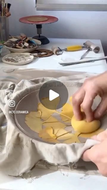Love in Pottery on Instagram: "how to make ceramic plate by @etc.ceramica ! 🙈😘💚 FOLLOW👉 @loveinpottery for more pottery contents ☕️ ! Credit 📷💚 @etc.ceramica visit their page and support 💕 Follow us on @musthomeguide (Interior Lovers) @mustvisitguide (Travel Lovers) & @dailyartlist (Art Lovers) ! #ceramics #tableware #stoneware #ceramicartist #ceramicstudio #pottersofinstagram #clay #glaze #art #potterylove #porcelain #pottery #craft #ceramic #instapottery #ceramique #ceramicsculpture #ceramica #sculpture #handmade #handmadeceramics #artist #keramik #interiordesign #ceramicart #wheelthrown" Pottery Sculpture, Ceramics Ideas Pottery, Ceramic Fiber, Pottery Techniques, Ceramics Pottery Bowls, Pottery Designs, Pottery Art, Ceramics Pottery Art, Ceramic Techniques