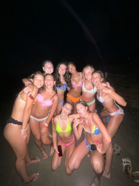 Summer, Summer Bikinis, Beach Best Friends, Beach Pictures Friends, Beach With Friends, Beach Friends, Swimsuit Pics, Beach Night, Swim Party