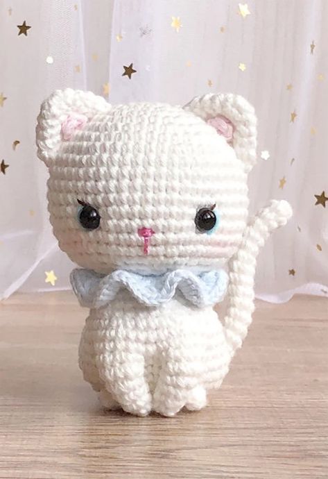 11 Crochet Cat Patterns -Amigurumi Tips - A More Crafty Life Amigurumi Patterns, Crochet, Haken, Tricot, Stricken, Amigurumi, Elsa, Cute Crochet, Crochet Cat