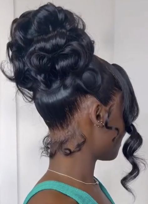 Braided Hairstyles, Prom Hairstyles, Outfits, Black Ponytail Hairstyles, Ponytail Styles, Hairstyles For Black Women, Pretty Braided Hairstyles, Wig Hairstyles, Hair Ponytail Styles