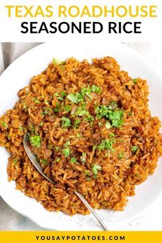 This easy Texas Roadhouse Seasoned Rice recipe is my copycat version of the restaurant favorite. Rice is cooked with tasty herbs and spices. Pasta, Rice Dishes, Seasoned Rice Recipes, Side Dishes, Healthy Recipes, Texas, Texas Roadhouse, Seasoned Rice, Cooking White Rice