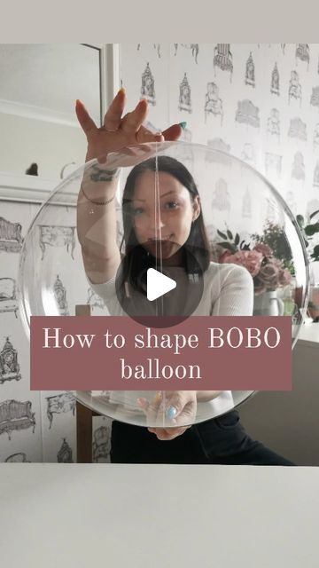 Florere Balloons on Instagram: "How to shape your BOBO balloon We all know sometimes it can be hard to inflate an even and round bobo, so hers the way I do it and it never disappoints me! #bobo #boboballoons #bubble #bubbleballoon #bubbleballoons #howto #howtoinflateaballoon #mybobo #learn #learnwithinstagram #balloon #balloons #balloonartist #letslearn #ballooninsta #florereballoons" Balloons On Sticks, Bobo Balloon, Stick Centerpieces, Balloon Table Centerpieces, Bubble Diy, Filling Balloons, Balloon Surprise, Balloon Clouds, Balloon Tassel