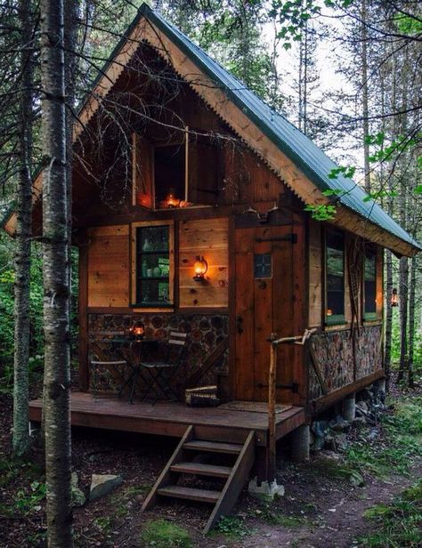10 tiny cabins that will make you want to live small House Design, House, Haus, House Ideas, House In The Woods, Inredning, Kayu, House Exterior, Home Design