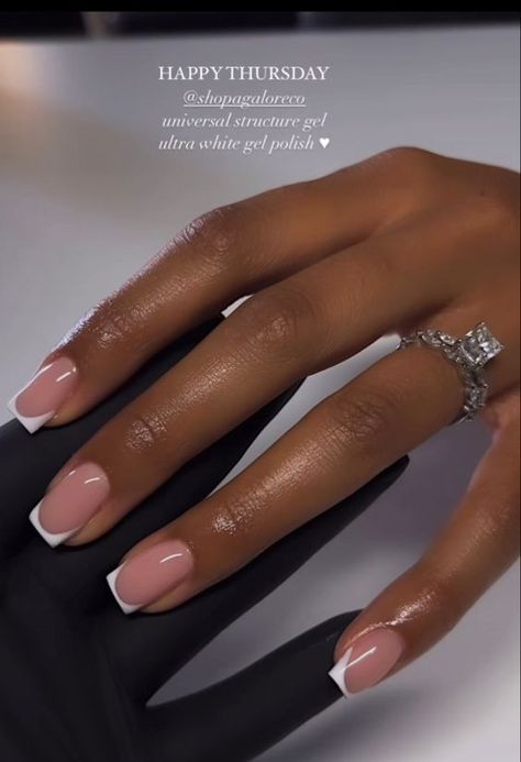 40+ Neutral Nail Designs for Every Occasion - Boss Babe Chronicles Nude Nails, Ongles, Pretty Nails, Elegant Nails, Fancy Nails, Hair And Nails, Classy Nails, Chic Nails, Casual Nails