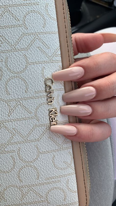 Pretty nude coffin nails ✨ Classy Acrylic Nails, Acrylic Nails Nude, Square Acrylic Nails, Square Nails, Long Acrylic Nails, Nails Inspiration, Nails Tumblr, Nails First, Prom Nails