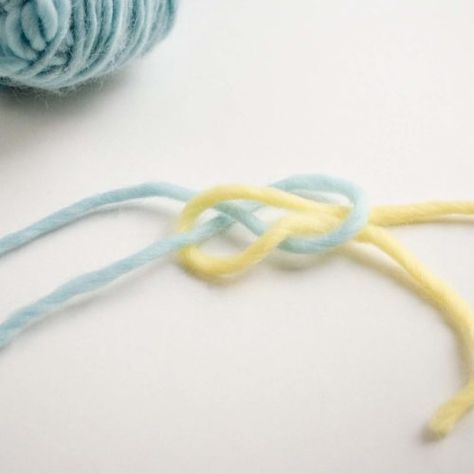 Knitting tips Amigurumi Patterns, Knitting, Tuto Tricot, Stricken, Tricot, Tejidos, Knitting Hacks, Patrones, Knitting Help