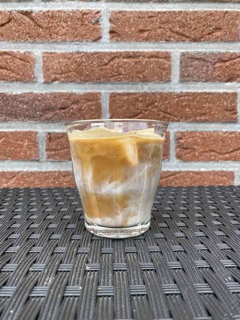 Iced Breve Coffee: What Is It & How Do You Make It at Home? Frappuccino, Coffee Recipes, Coffee Drinks, Coffee Syrup, Espresso At Home, Iced Coffee Drinks, Ice Coffee Recipe, Coffee Uses, Espresso Pods