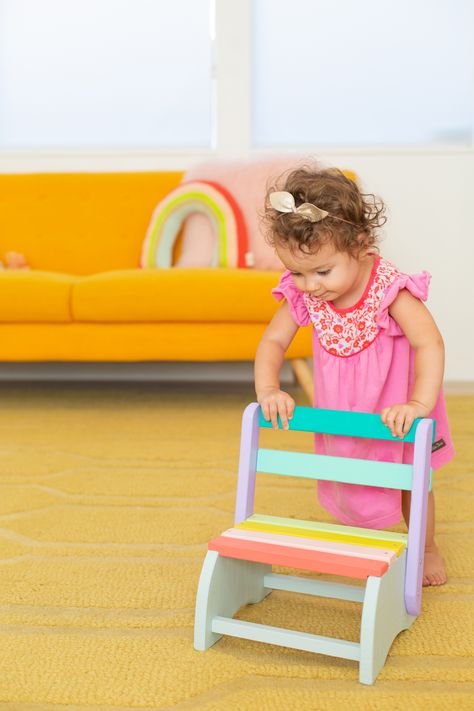 how to make a kids' step stool chair Montessori, Kids Clothes Sale, Kids Fashion Diy, Kid Fashion Girl Toddler, Toddler Chair, Baby Sewing Projects, Toddler, Toddler Gifts, Kids Chairs