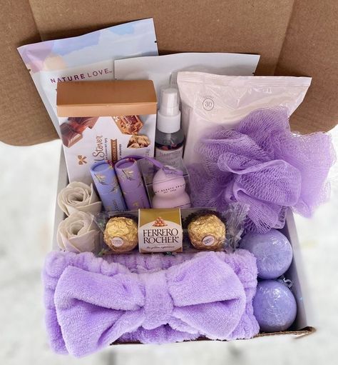 #gifts #mothersdaygifts #selfcare #loveyourself Gift Ideas, Gift Baskets, Pampering Gifts, Gift Inspo, Gift For Best Friend, Girl Gift Baskets, Creative Gift Baskets, Diy Gift Box, Gifts For Friends