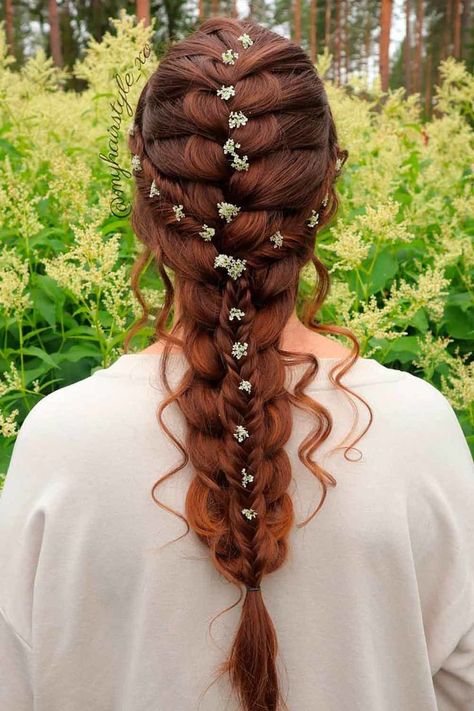 Combined Hairstyles With French Braids With Flowers ❤ At times it may seem that French braid is simple and not worth paying attention to. But once you learn how to braid it correctly to create the endless masterpiece, you will surely appreciate this full of potential style. Besides, all the celebrities are heads over heels about it! #frenchbraid #lovehairstyles #hair #hairstyles #haircuts Nct, Plait Styles, Plait Hairstyles, Braided Hairstyles, Braid Styles, Braid Hairstyles, Side French Braids, French Braid Hairstyles, French Braid