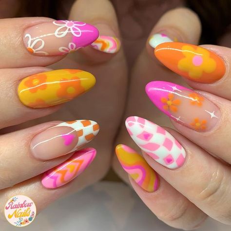 🌈 𝗥𝗮𝗶𝗻𝗯𝗼𝘄 𝗡𝗮𝗶𝗹𝘀 𝗣𝗹𝘆𝗺𝗼𝘂𝘁𝗵 💅🏼 on Instagram: "Autumn retro brights 😍🌸 @magpie_beauty gel colours and paints 🎨 Inspo from @noellefuyunails 😍" Nail Designs, Cute Nails, Ongles, Uñas, Fun Nails, Dream Nails, Pretty Nails, Cute Acrylic Nails, Hot Nails