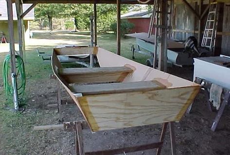 27 Homemade Jon Boat Plans You Can DIY Easily Design, Jon Boat, Aluminum Boat, Build Your Own Boat, Hull Boat, Boat Building Plans, Boat Plans, Flat Bottom Boats, Wooden Boat Plans