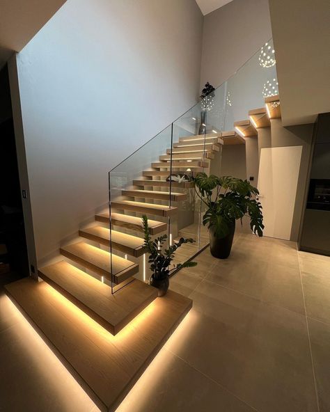 Stairs Lighting Ideas, Stair Lighting, Staircase Lighting Ideas, Glass Stairs Design, Led Stair Lights, Stairs With Lights, Floating Staircase, Metal Stair Railing, Lights On Stairs