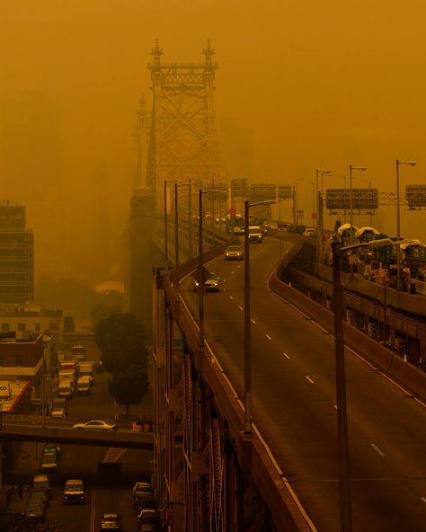 The Day That Wildfire Smoke Shrouded New York City | The New Yorker Zombie Apocalypse, Ideas, New York City, Burning City, York City, Abandoned Places, West Coast Cities, Abandoned Cities, West Coast