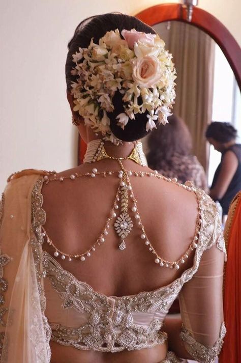 #NewTrend: Would You Wear Jewellery On Your Back? | WedMeGood Indian Bridal, Indian Wedding Dress, Indian Wedding Outfits, Indian Bridal Fashion, Indian Bridal Outfits, Bridal Lengha, Bridal Lehenga, Bridal Dupatta, Indian Bridal Hairstyles