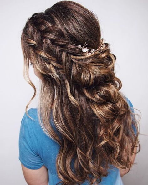 Half Up Hairstyle with a Loose Braid Braided Hairstyles, Half Up Half Down, Half Up Half Down Hair, Side French Braids, Braided Half Updo, Hairstyles For Thin Hair, Half Up, Long Hair Updo, Braided Half Up