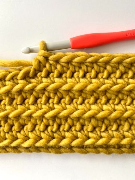4 Fun Stitches for Chunky Crochet Cowls | Daisy Farm Crafts Crochet Stitches, Crochet, Knitting, Crochet Stitches For Blankets, Crochet Stitches Guide, Crochet Stitches Patterns, Crochet Stitches For Beginners, Crochet Basics, Crochet Yarn