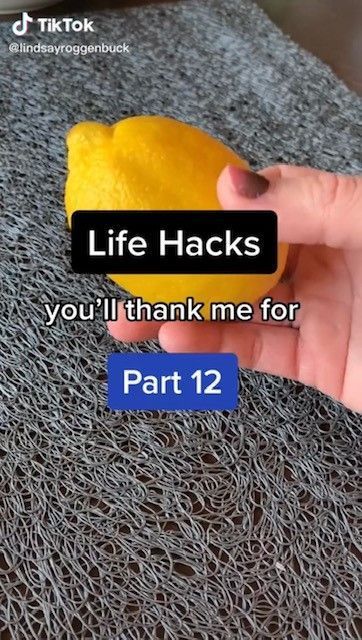 Check out these life hacks for useful tips to simplify your life. #lifehack #lifehacks #iwastodayyearsold #todayyearsold #kitchenhack #momhacks #hacksoflife #cookingtip #tiktoktips Ideas, Life Hacks, Hack My Life, Everyday Hacks, Hacks Videos, Easy Life Hacks, Mom Hacks, Hacks, Cleaning Hacks