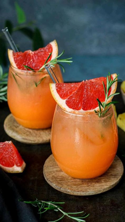 Summer Drinks, Smoothies, Drinking, Fruit, Aperitif, Alcoholic Drinks, Refreshing Drinks, Rosemary, Sweet Orange