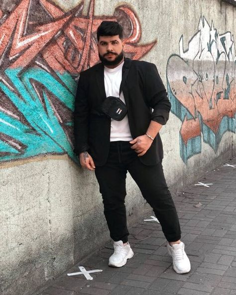Plus Size Men Outfits 16 ideas: Fashion tips for the modern gentleman - mens-club.online Outfits, Men Casual, Mens Streetwear, Hombre Casual, Mens Outfits, Big Men Fashion, Street Fashion Men Streetwear, Mens Casual Suits, Big Men Suits