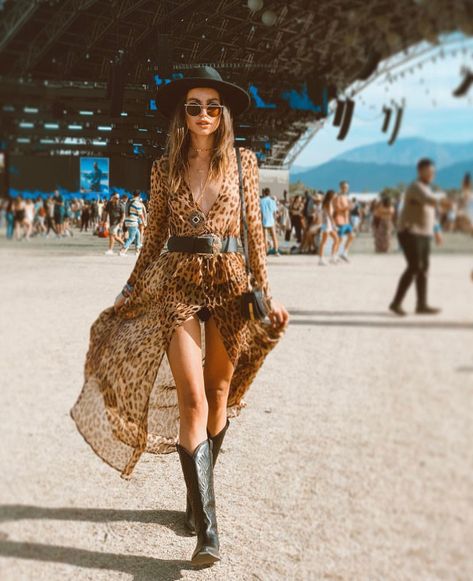 Festival Outfits, Music Festival Fashion, Outfits, Coachella, Coachella Looks, Coachella Outfit, Coachella Inspired Outfits, Music Festival Outfits, Cochella Outfits
