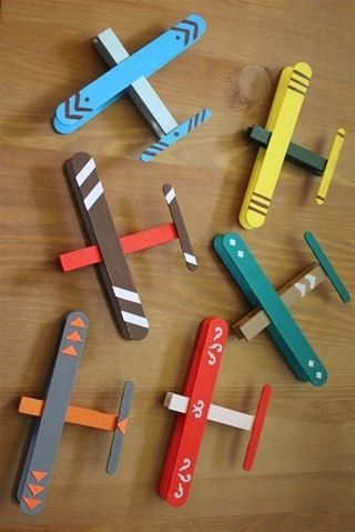 Diy For Kids, Woodworking For Kids, Craft Stick Crafts, Craft Projects, Projects For Kids, Camping Crafts, Craft Activities, Bricolage Facile, Kids Crafts