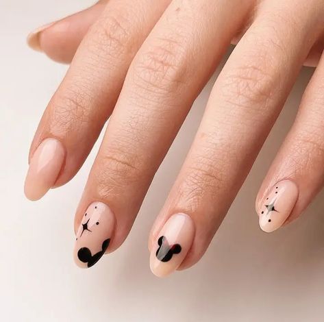 7 Brilliant Disney Nail Designs To Recreate And Wear - Emerlyn Closet Disney Outfits, Disney Nails, Disney, Design, Disney Acrylic Nails, Disney Nail Designs, Disney Themed Nails, Disney Manicure, Disney Gel Nails