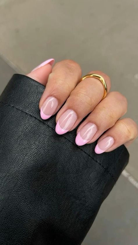 Summer French Nails, Summery Nails, Classy Almond Nails, Pink Oval Nails, Trendy Nails, Almond Nails Pink, Square Oval Nails, Light Pink Nail Designs, French Tip Nails