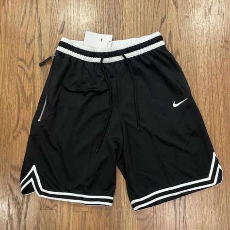 Nike Mens Dri-Fit Dna Basketball Shorts Loose Fit Black White Dq1160-010 New With Tags Size Medium Trousers, Nike Clothes, Shorts, Nike, Nike Outfits, Nike Basketball Shorts, Nike Shorts Men, Nike Men, Nike Fits