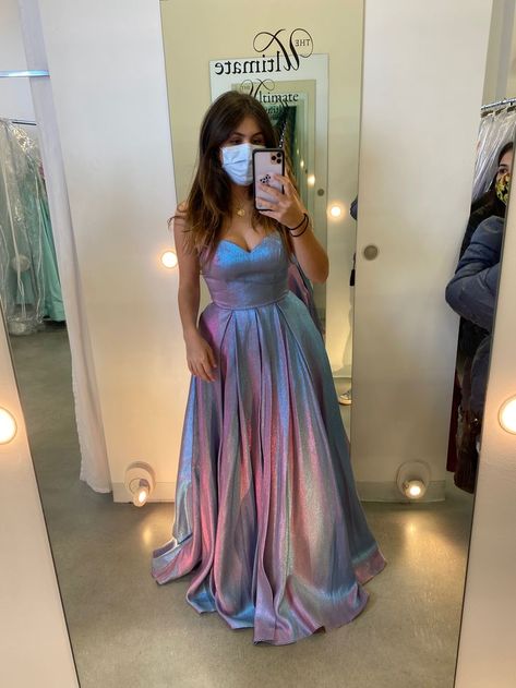 Prom Dresses, Croquis, Prom Dresses Blue, Shimmer Dress Long, Purple Prom Dress, Shimmer Dress, Pretty Prom Dresses, Lilac Prom Dresses, Stunning Prom Dresses