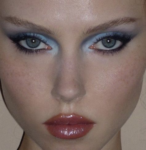 Eye Make Up, Swag Makeup, Aesthetic Makeup, Blue Makeup, Pretty Makeup, Ethereal Makeup, Blue Makeup Looks, Makeup Blue Eyes, Blue Eye Makeup