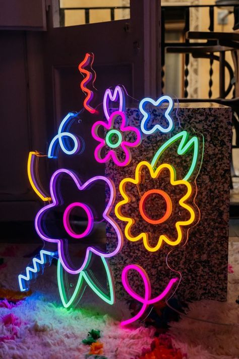 Baby Bouquet by Emily Eldridge - LED Neon Sign Neon, Led Neon Signs, Neon Decor, Neon Flowers, Neon Lighting, Rainbow Flowers, Neon Rainbow, Neon Wedding, Led